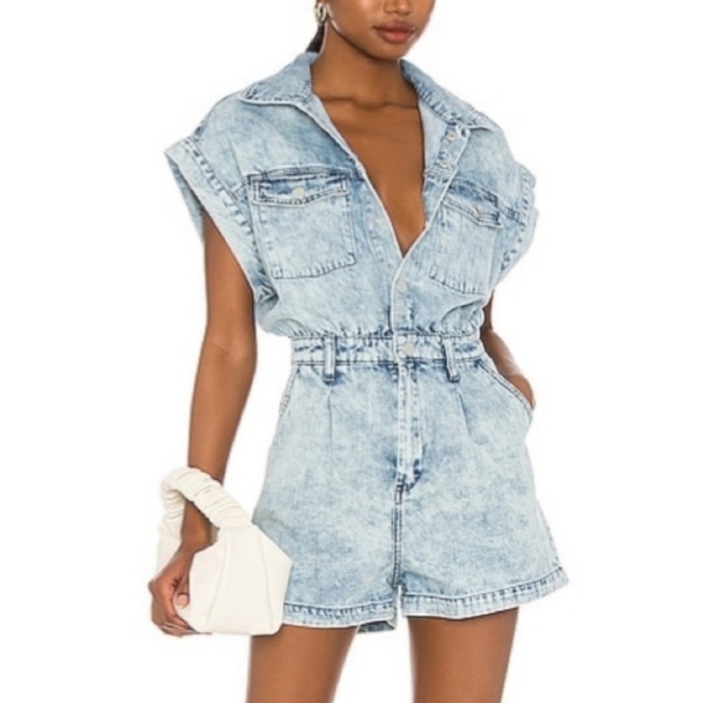 Blank NYC Denim Romper Head Backstage Light Blue Size Medium NWT